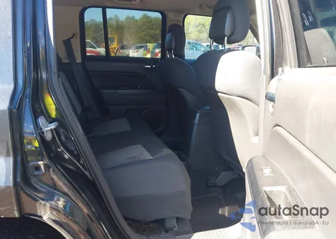 2010 Jeep Patriot Sport z USA, uszkodzony, nr VIN 1J4NT2GA3AD514551